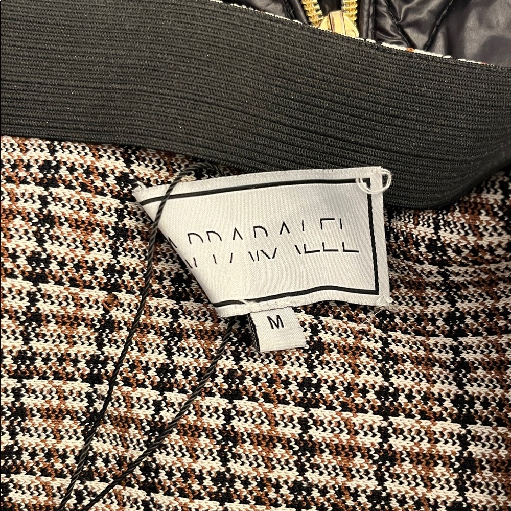 Apparalel houndstooth infinity skirt in excellent condition - Picture 3 of 3